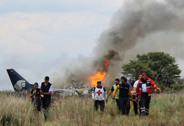 Three Aeromexico pilots fired after plane crash